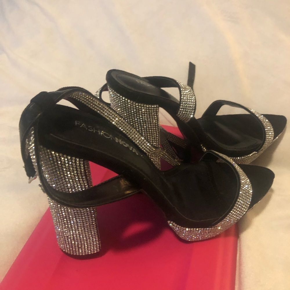 Black bling chunky heels size 8